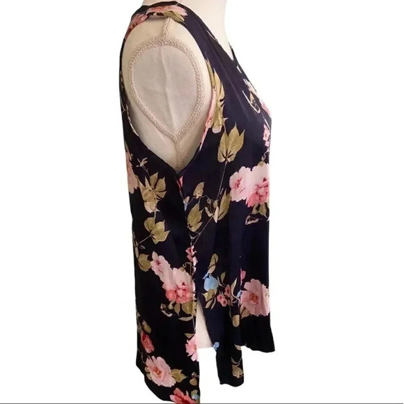 Chris & Carol navy blue floral tank top - Picture 4 of 6